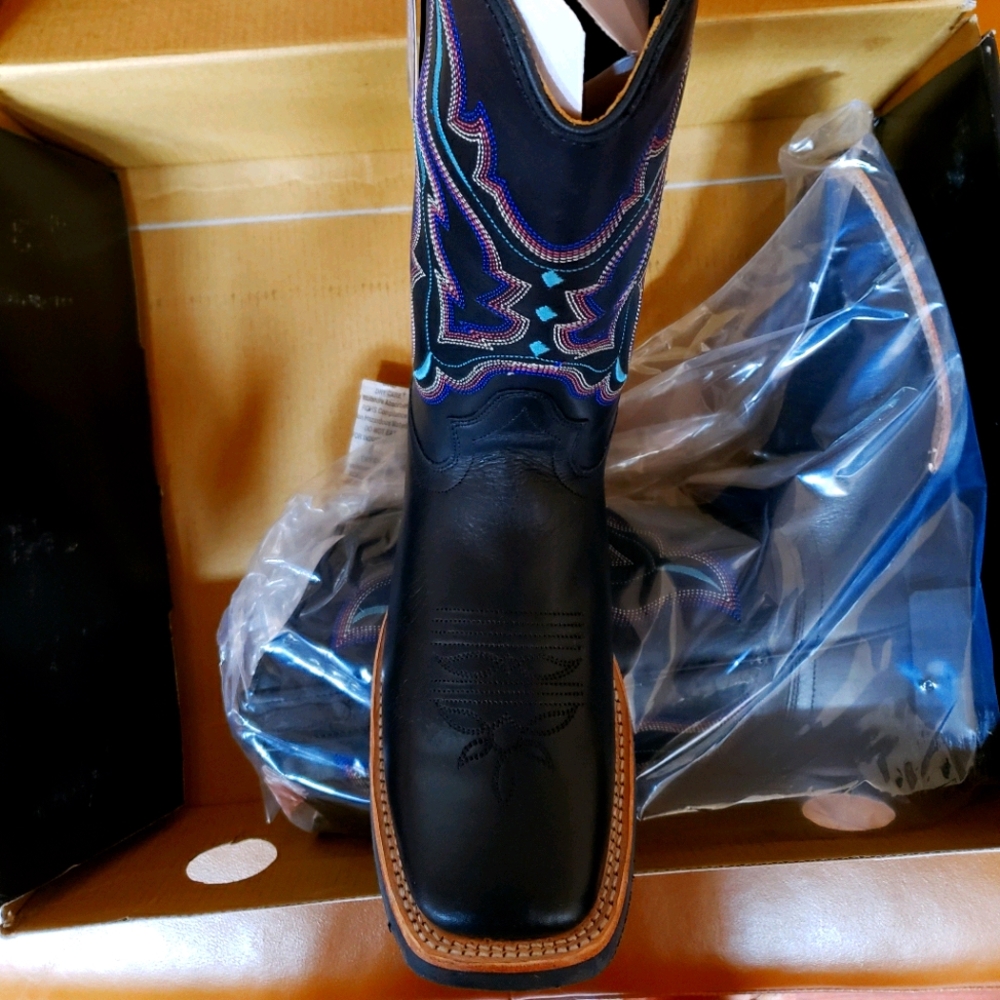 Black Leather Scallop Cowgirl Boots🤠🖤💙